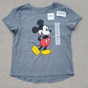 Old Navy Gray Kids' Mickey Mouse Tee with Red & Yellow Accents Size 8 Medium
